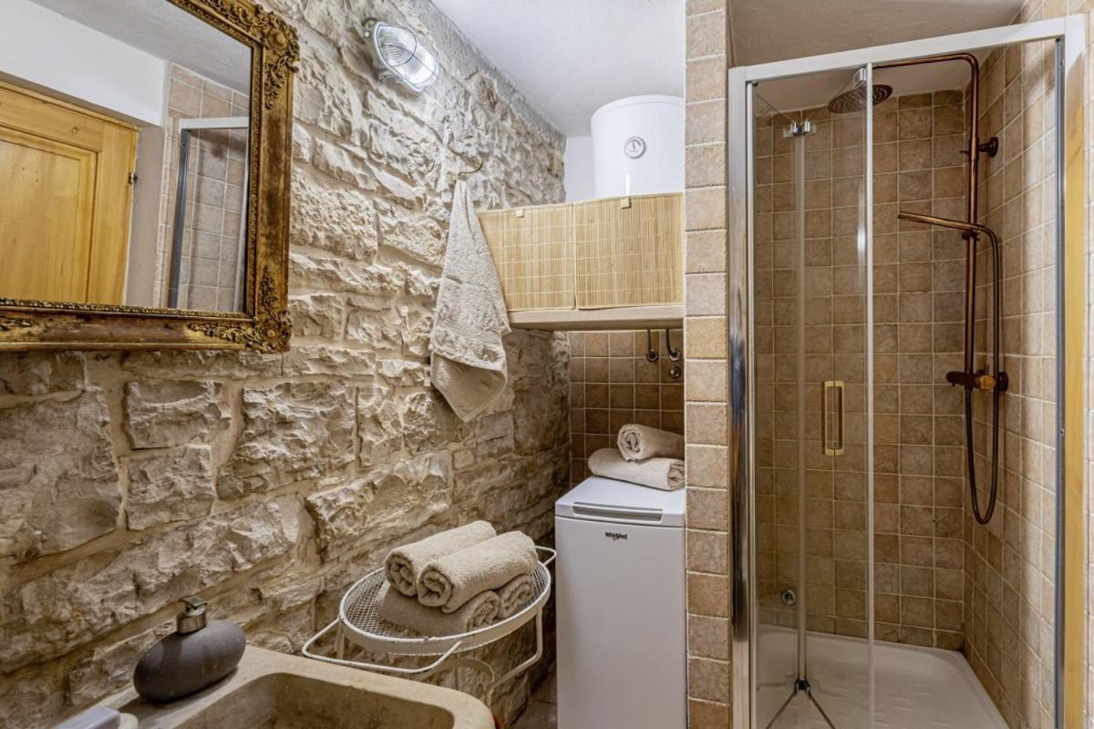 Una In Kranjcici - Haus Fuer 5-6 Personen Svetvinčenat エクステリア 写真